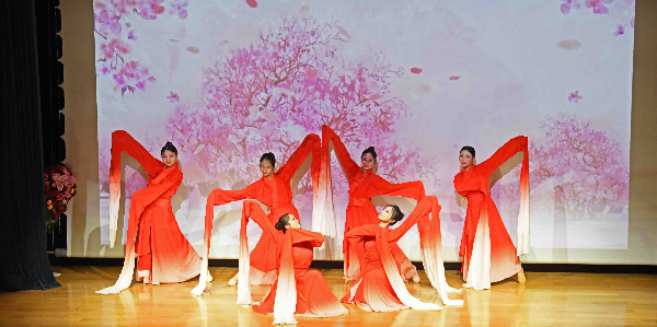 彩票投注
举办纪念“三八”国际妇女节115周年主题活动    唱响巾帼“好声音”致敬志愿“她力量”